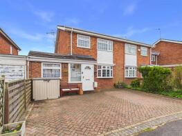 39, Hughes Close, Evesham WR11 8NZ