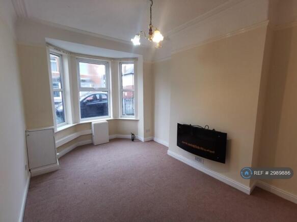 4 bed Terraced to rent Image 4