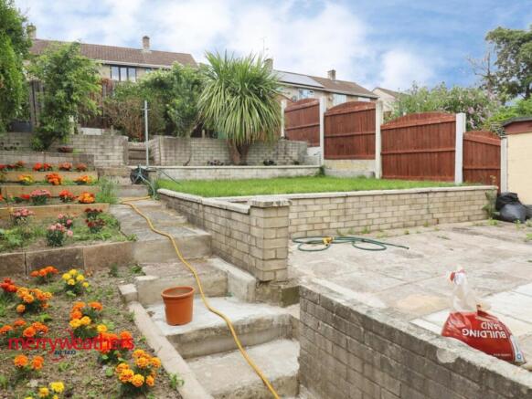 3 bed Semi-Detached for sale Image 4