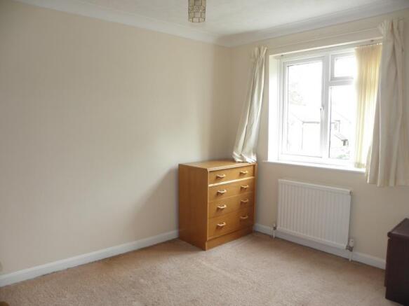 11 Whittingstall Ave