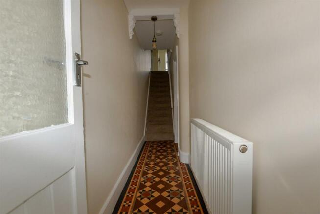 Hall 1.jpg