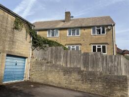 14, Cedar Drive, Dursley GL11 4EB