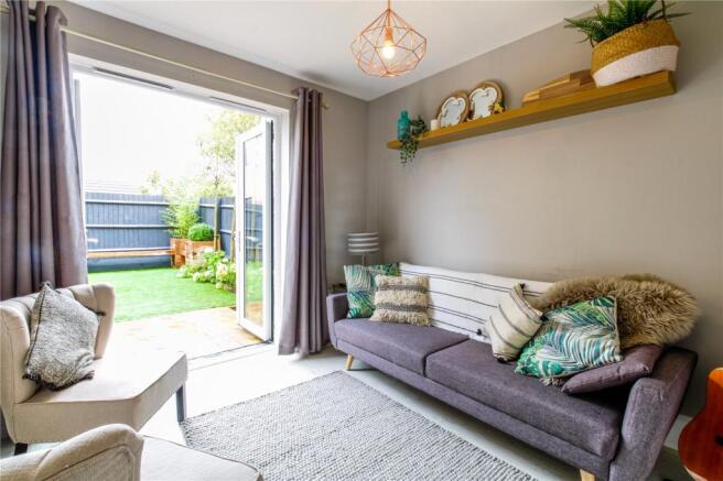 Bedroom/Office