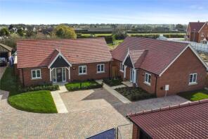 3, Barleyfield Drive, Clacton-on-sea CO16 9DW