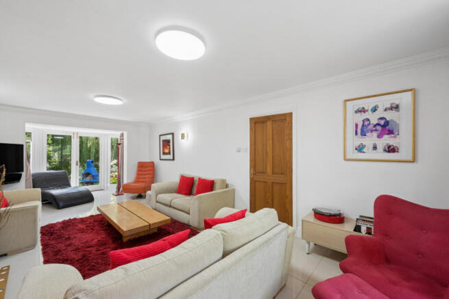 4 bed Detached for sale Image 6