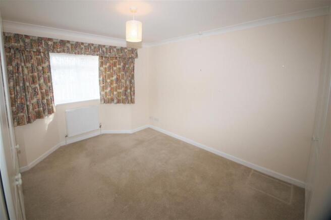 Master Bedroom..jpg