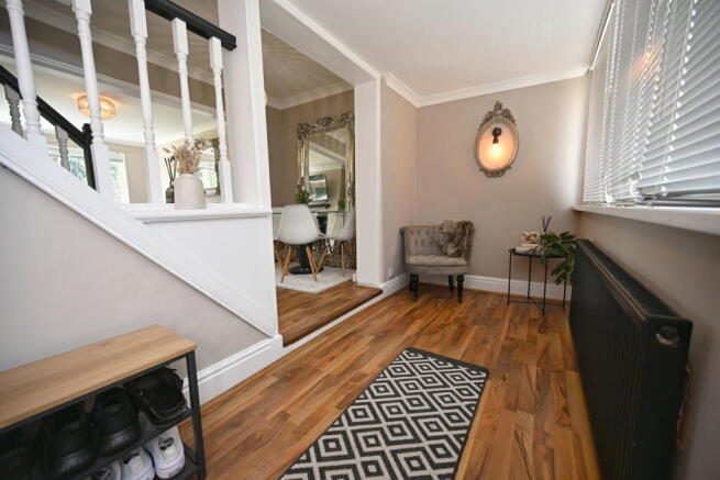 4 bed Detached for sale Image 5