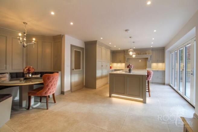 Kitchen/Dining