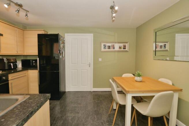 Kitchen/Dining