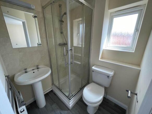 sloe close 27 ensuit