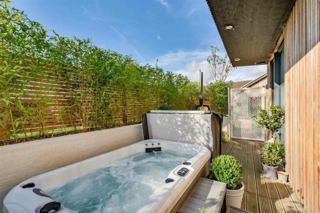 Woodland View, West End, Silverstone