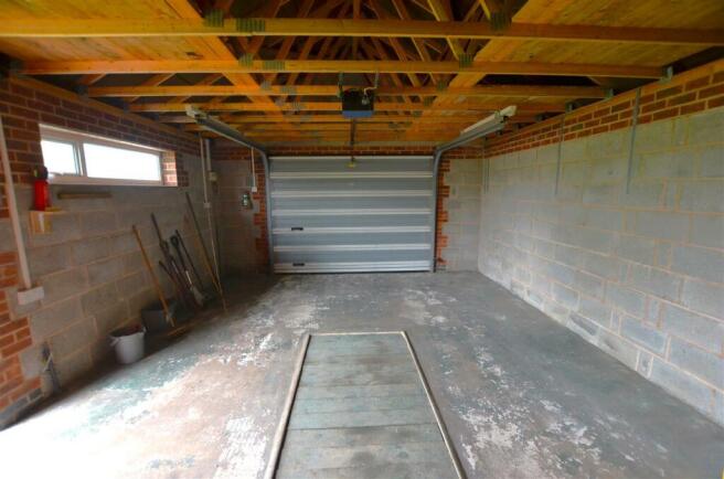 Garage -