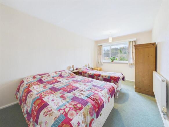 2 bed Flat for sale Image 10