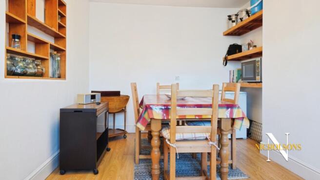 3 bed Semi-Detached for sale Image 6