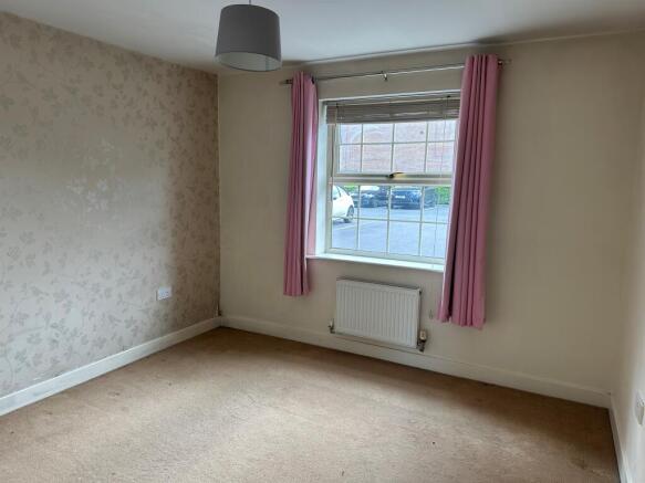 2 bed Apartment for sale Image 5