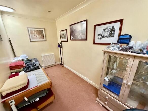 2 bed Semi-Detached Bungalow for sale Image 11