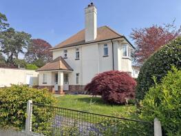 Flat 2, Applehurst, Roselands, Sidmouth EX10 8PB