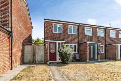 Rosedale Gardens, Thatcham, RG19