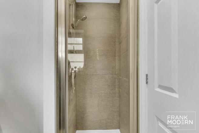 En-Suite (Bedroom One)