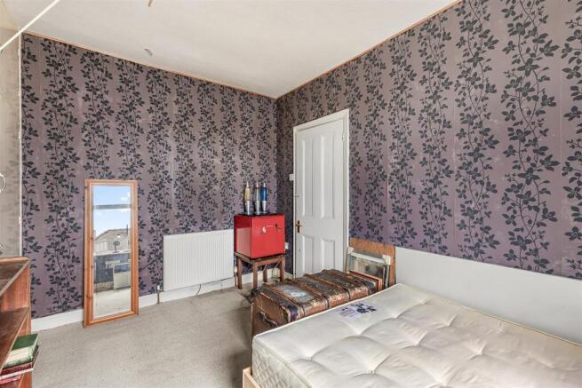 3 bed Terraced for sale Image 9