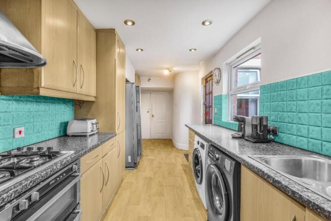 4 bed End of Terrace for sale Image 8