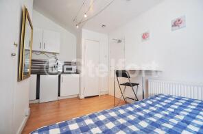 First And Second Floor, 639, Commercial Road, London E14 7NT