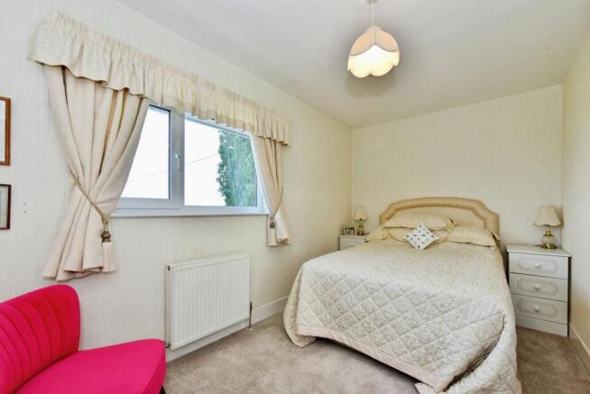 2 bed Semi-Detached for sale Image 8