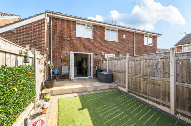 2 bed End of Terrace for sale Image 9