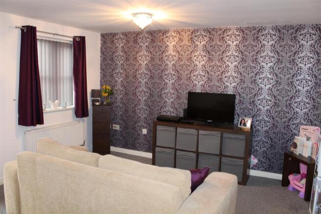 lounge1.JPG