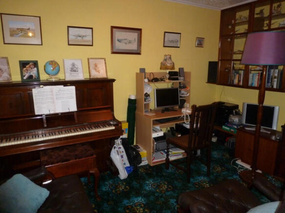 Photo 10