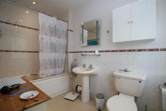 Bathroom.JPG