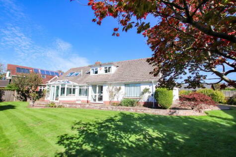 Fairfield Close, Lymington, SO41