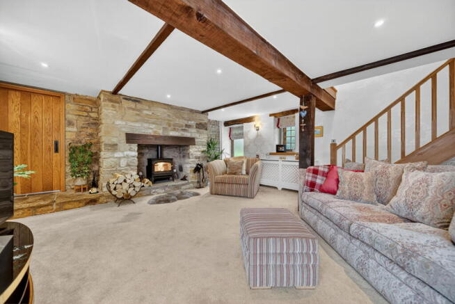 5 bed Barn Conversion for sale Image 8