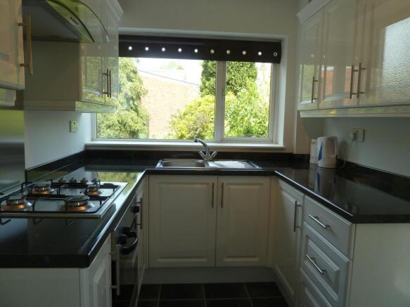 Nursery Gardens, 7 kitchen.jpg