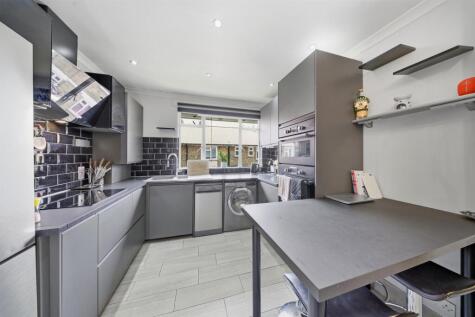 Threshers Place, London
