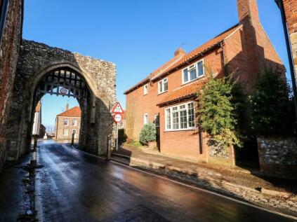 Bailey Gate, Castle Acre, PE32