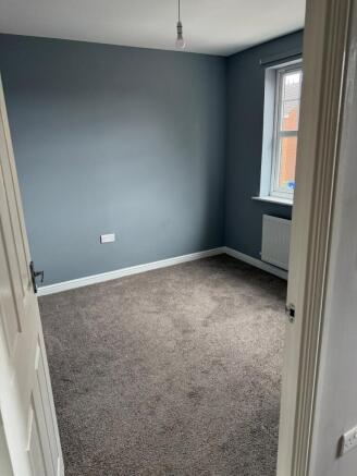 3 bed Terraced for sale Image 12