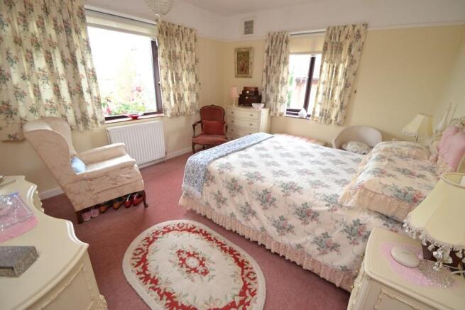 bed 1