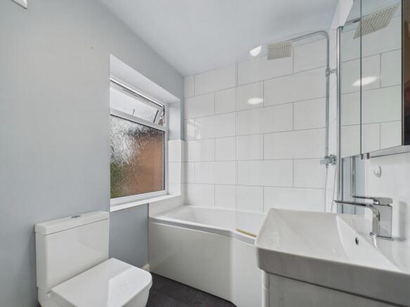 3 bed Semi-Detached for sale Image 2