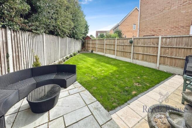 4 bed Detached for sale Image 6