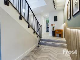Flat 36, 32-38, Station Road, Gerrards Cross SL9 8EL