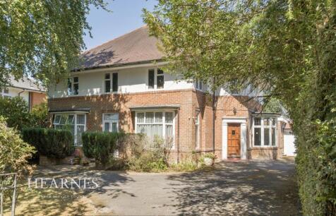 Dunkeld Road, Talbot Woods, Bournemouth, BH3