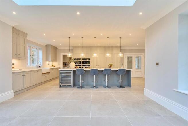 2 Truman Place kitchen.breakfast.family room 3.jpg