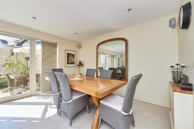 9 Midland Close-18.jpg