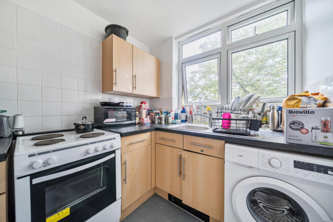 1347838-7-68b96a4...