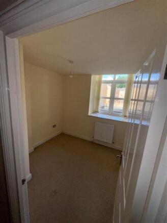 2 bed Apartment for sale Image 7