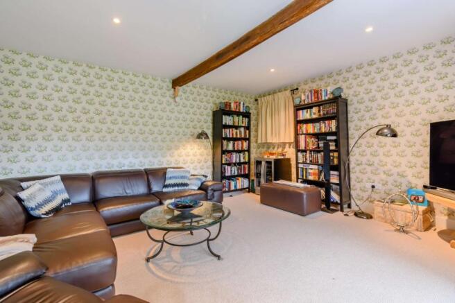 Family Room/Bed 5