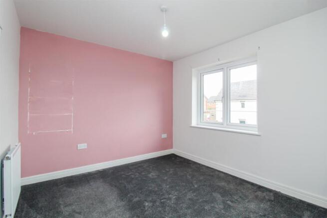 3 bed Semi-Detached for sale Image 7