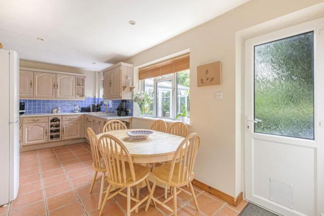 Kitchen / Dining Roo