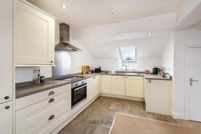 Flat 3, 3 Park Rd, Tn4 9JN 009.jpg